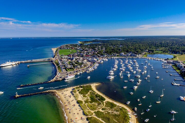 Martha's Vineyard and Nantucket Day Trip from Manhattan by Helicopter - Photo 1 of 8